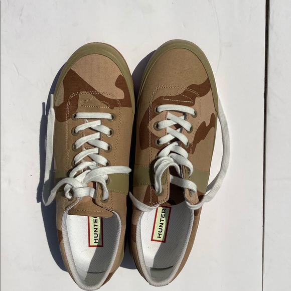 Hunter - Picture 3 of 12